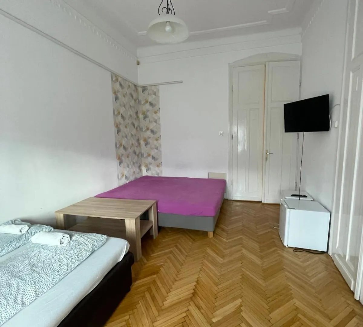 White Pearl Rooms Near Gozsdu Budapest Séjour chez l'habitant